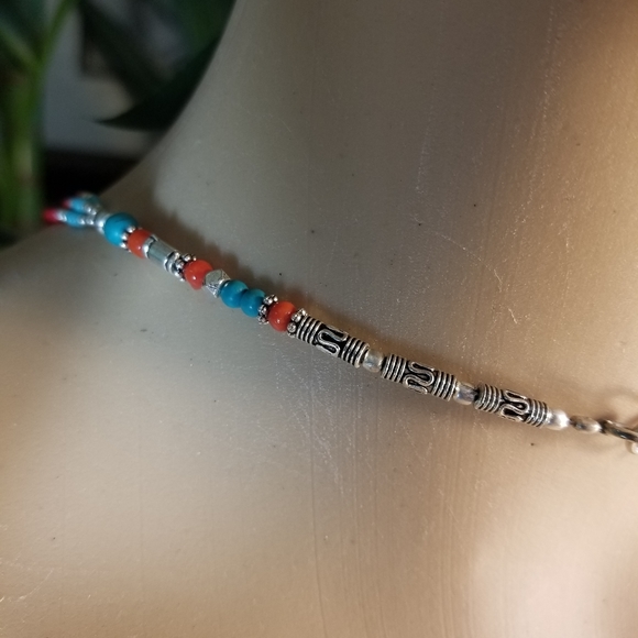 CAPTIVATING TURQUOISE NECKLACE NWOT - Picture 6 of 8